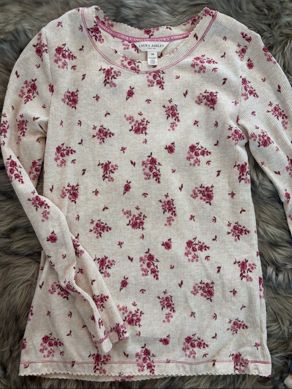 LAURA ASHLEY Thermal Pajama Set Under Garment Set - Picture 5 of 7